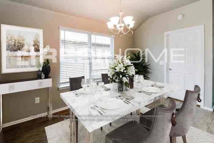 3524 Se 95th St - Photo 3 of 13
