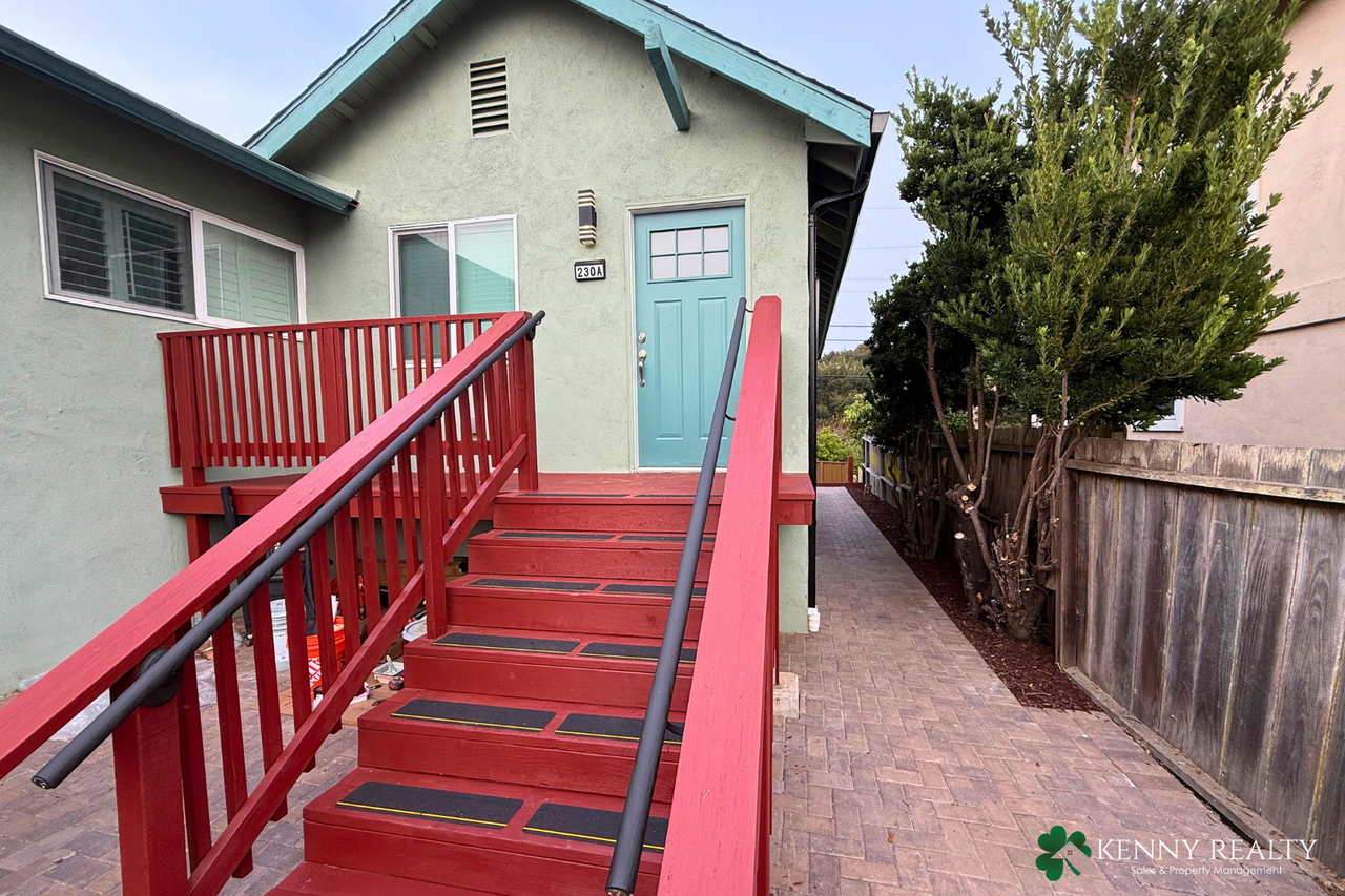 230 Arroyo Dr