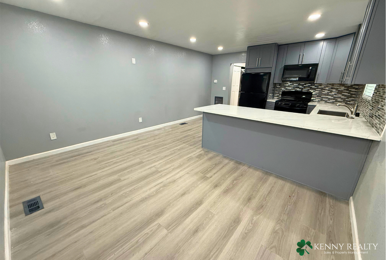 230 Arroyo Dr - Photo 6 of 19