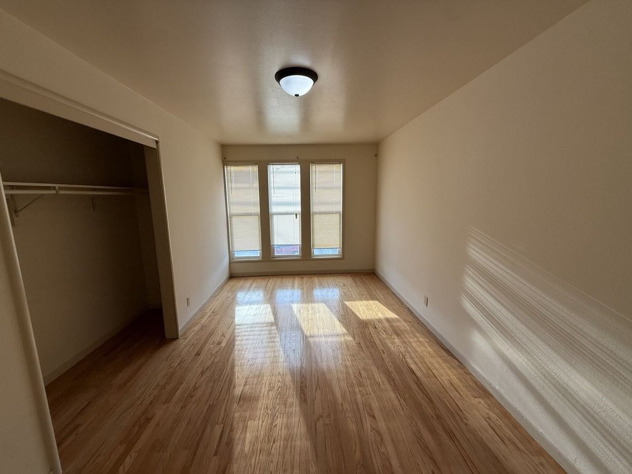 743 Hillside Blvd - Photo 6 of 12