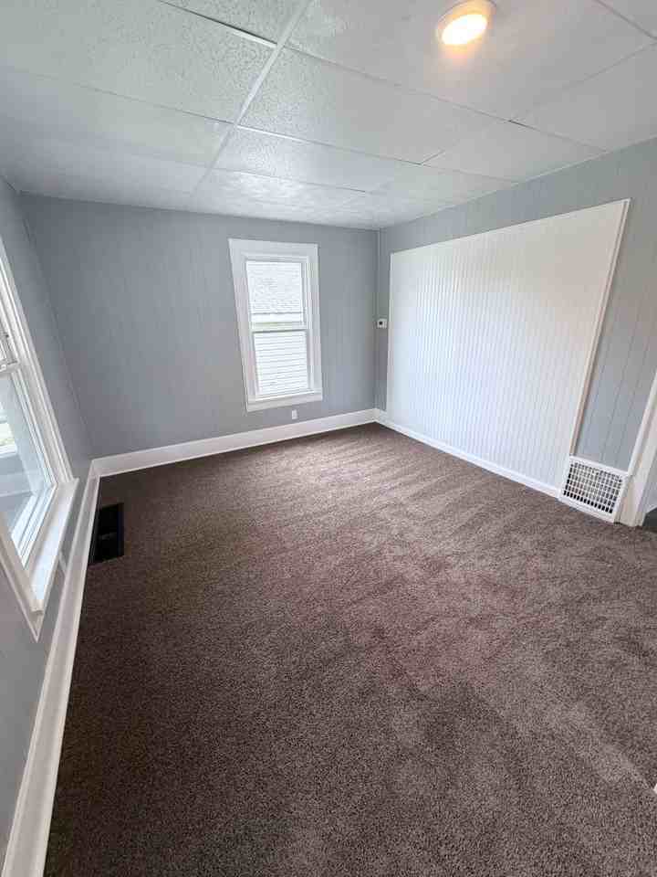 1162 Bittaker St - Photo 2 of 16