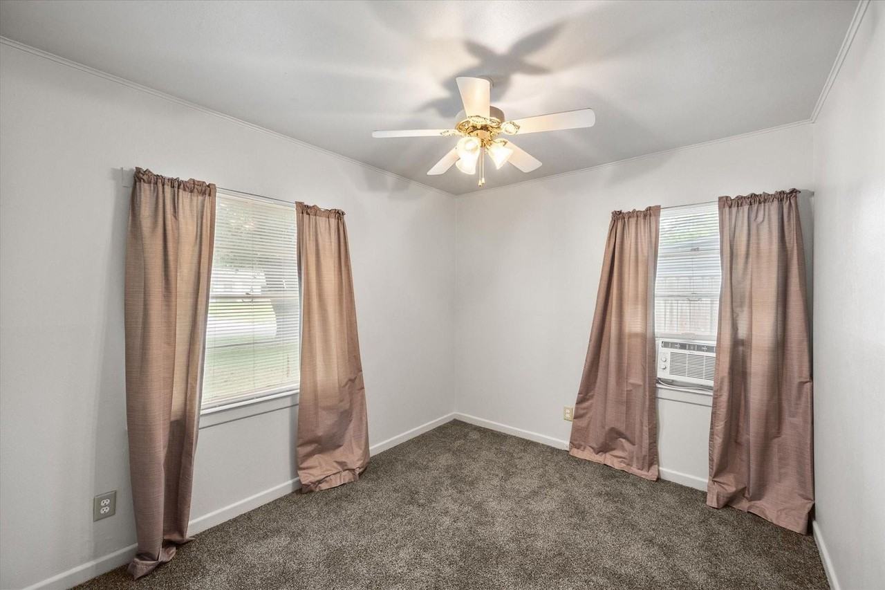 2909 W Collin St - Photo 7 of 10