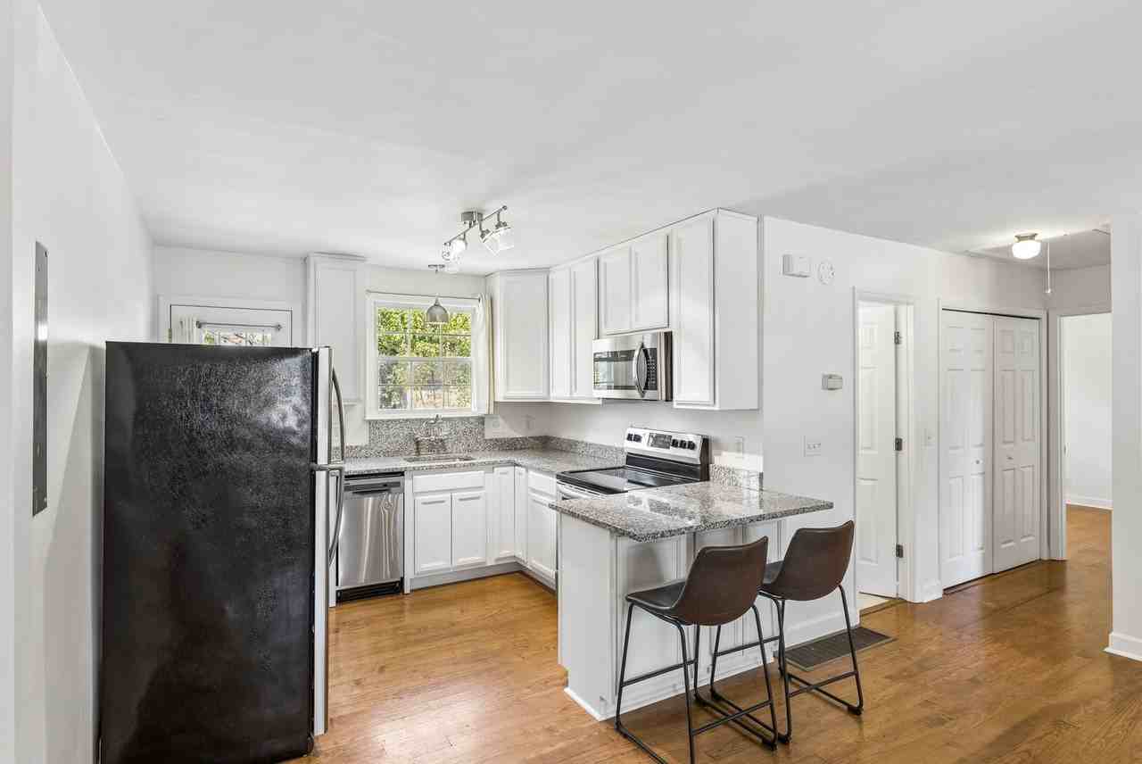 4901 Teton Dr - Photo 4 of 31