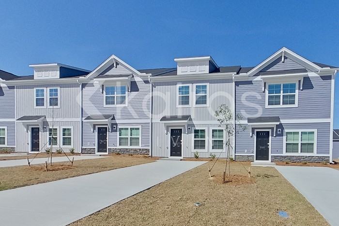 2519 Banyon Cir - Photo 2 of 27