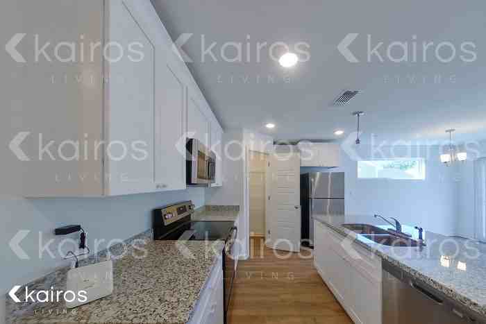 11479 Camden Court Cir - Photo 5 of 21