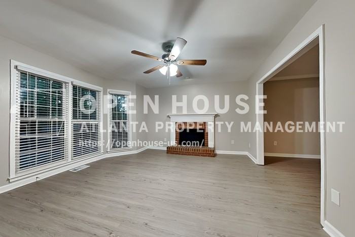 3480 Eastpines Way - Photo 5 of 22