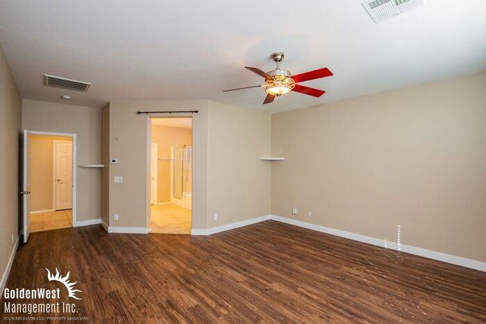 7120 Whitford St - Photo 7 of 20