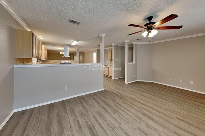 5313 Emmeryville Ln - Photo 6 of 22