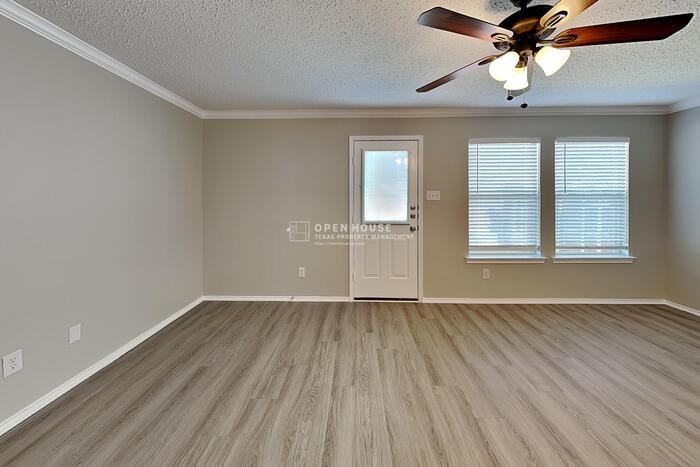 5313 Emmeryville Ln - Photo 7 of 22