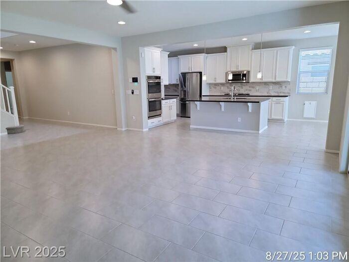 905 Claystone Ridge Ave - Photo 7 of 44