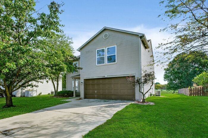 10391 Cotton Blossom Dr - Photo 2 of 36