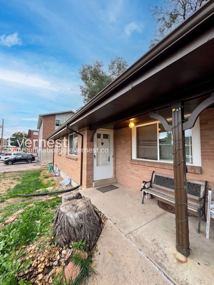 508 W Powers Ave #A - Photo 2 of 19