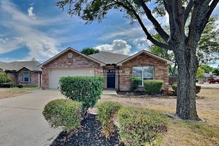 4406 Fox Meadows Ln - Photo 1 of 1