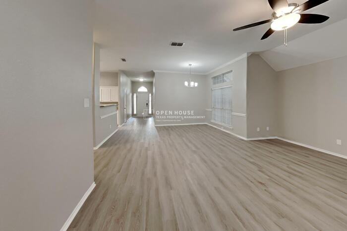2988 Thames Trl - Photo 4 of 20