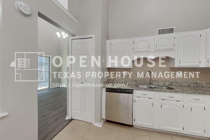 10115 Prospect Hill Dr - Photo 7 of 20