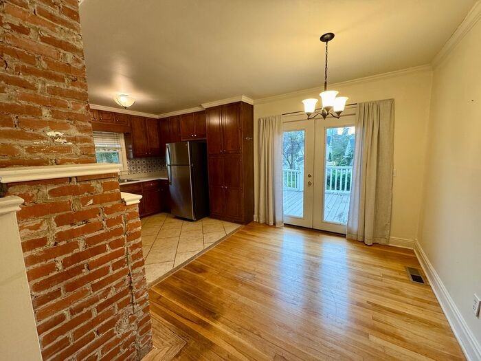 2733 Thornton Cir Sw - Photo 5 of 14