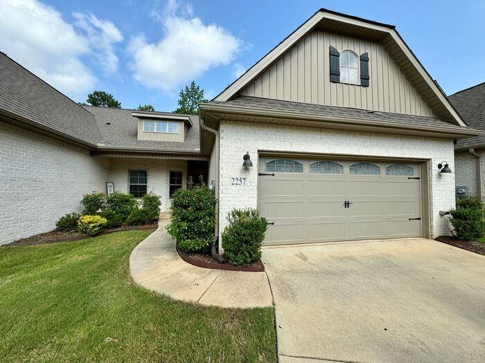 2257 Estuary Dr Sw