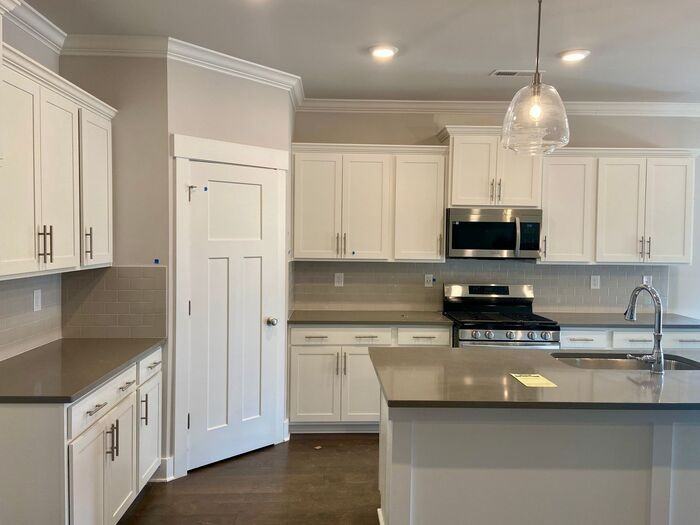 21940 Shearwater Dr - Photo 5 of 23