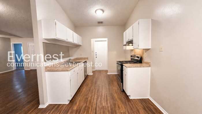 4314 Sunshine Park - Photo 5 of 22