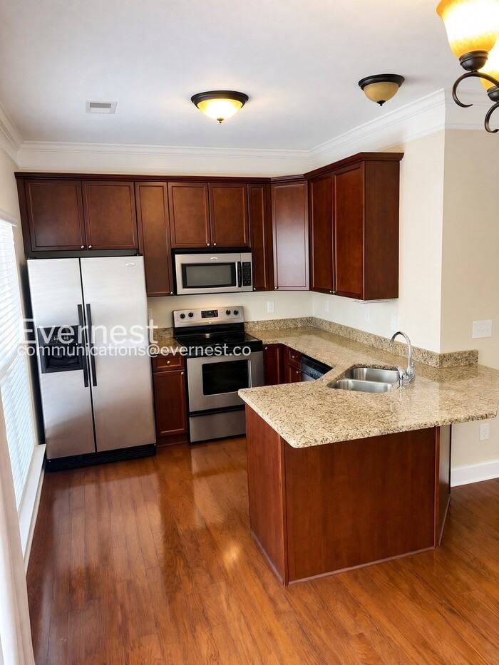 7517 Lords Chapel Dr - Photo 3 of 23