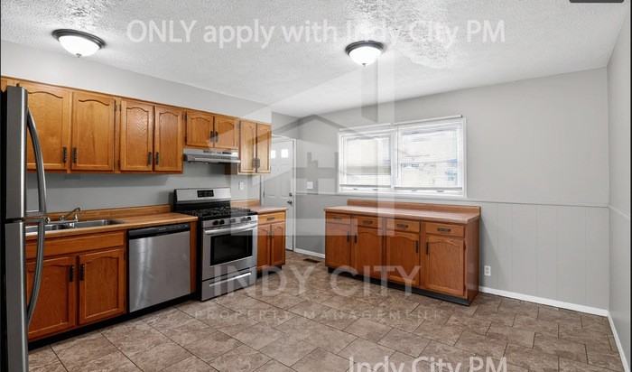 3928 Delmont Dr - Photo 6 of 26
