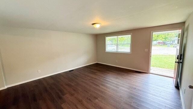 3941 Della Ct - Photo 3 of 12