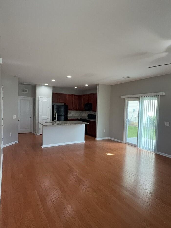 345 Flyway Rd - Photo 3 of 24