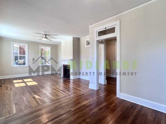 1011 Wildwood Ave - Photo 4 of 36