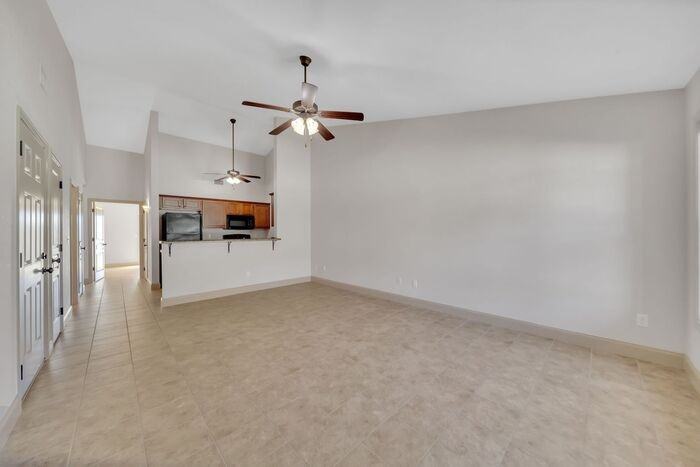 216 Stemwinder Ln - Photo 5 of 24