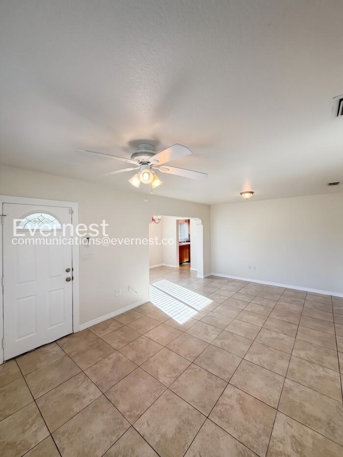 1318 W State St - Photo 5 of 26