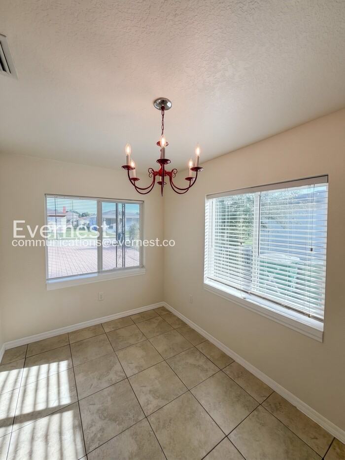 1318 W State St - Photo 7 of 26
