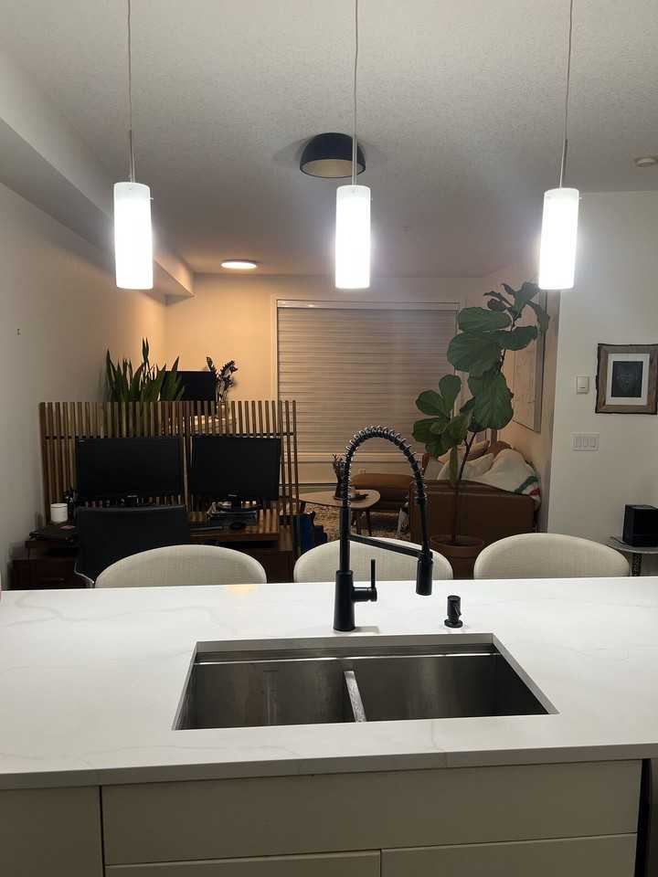 3600 15a St Sw - Photo 5 of 11
