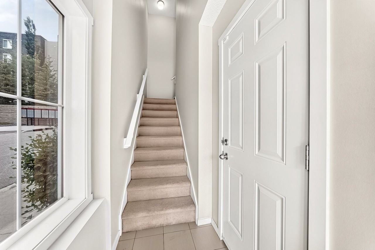 47 Kinlea Way Nw - Photo 5 of 50