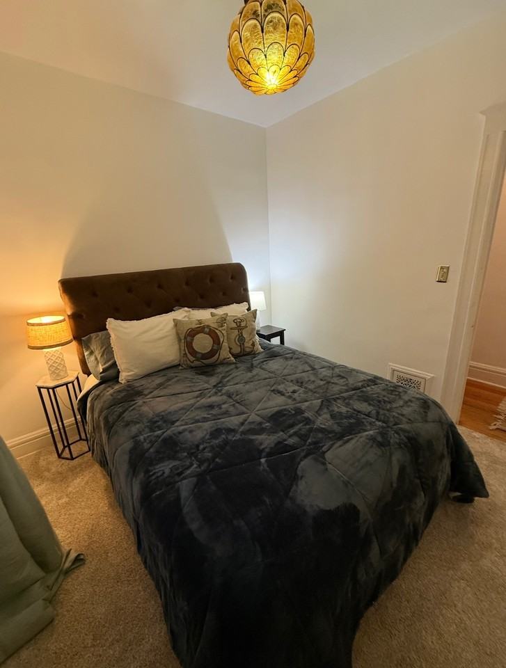 422 E 6th Ave #1 - Photo 5 of 7