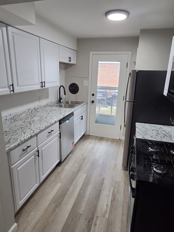 3136 Sherman Dr #NA - Photo 6 of 13