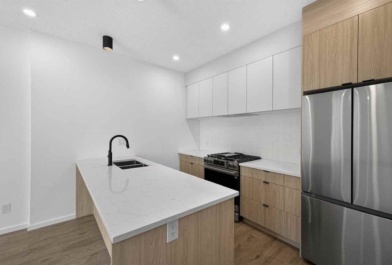 9353 - 9353 87 St Nw - Photo 7 of 16