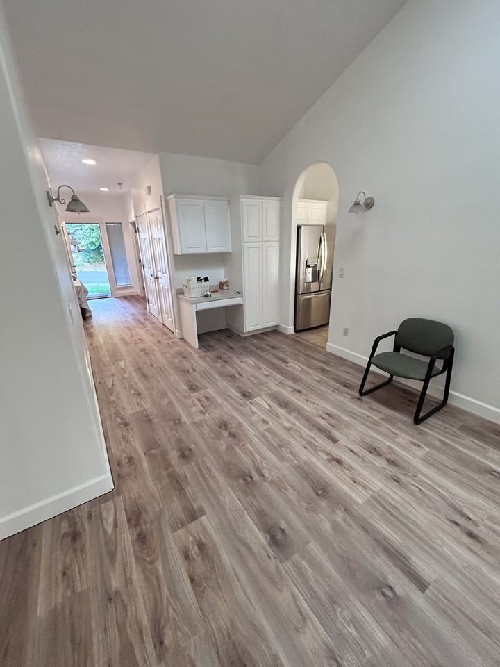 351 Nw Meadows Dr #NA - Photo 7 of 19