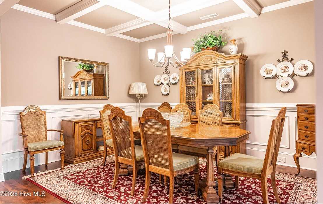 255 Champions Ridge Dr #NA - Photo 6 of 16