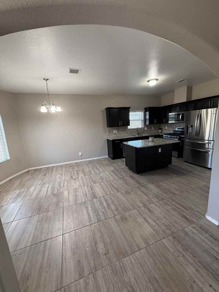 301 Canyon Vista Dr #NA - Photo 4 of 12