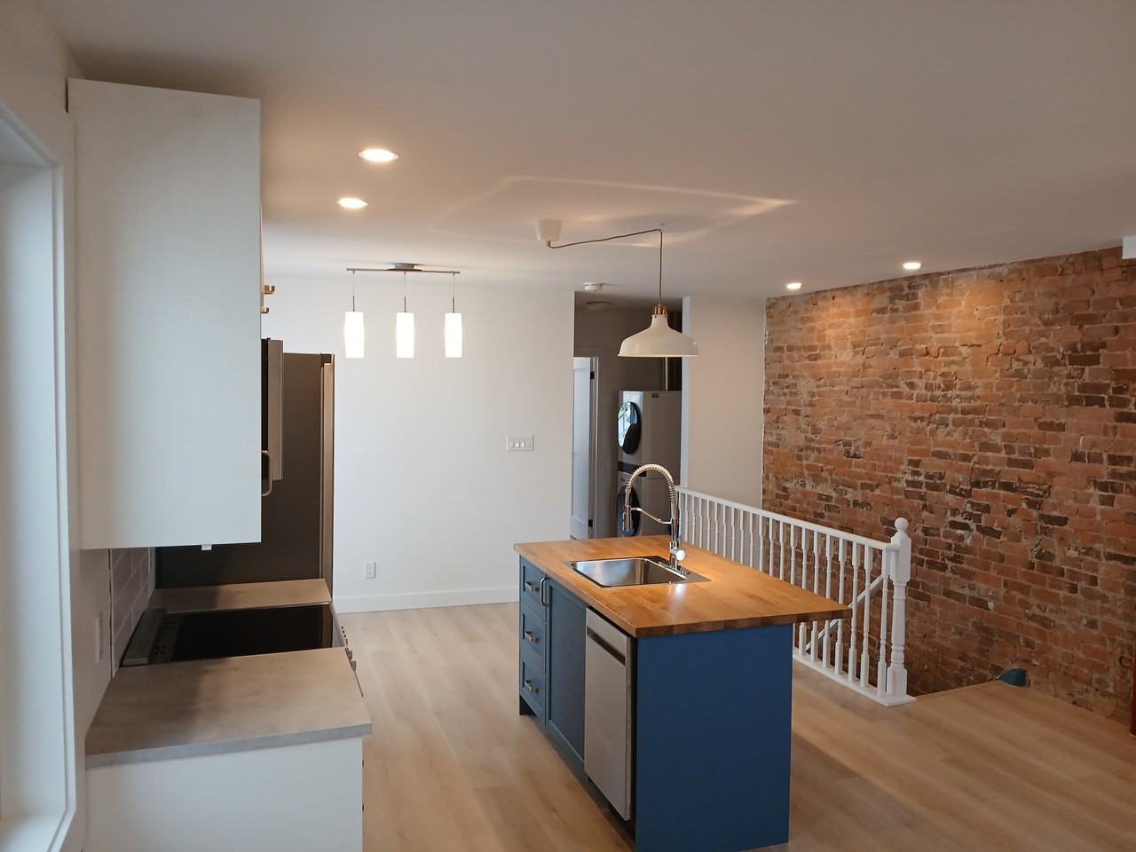 654 Saint Clarens Avenue - Photo 2 of 6
