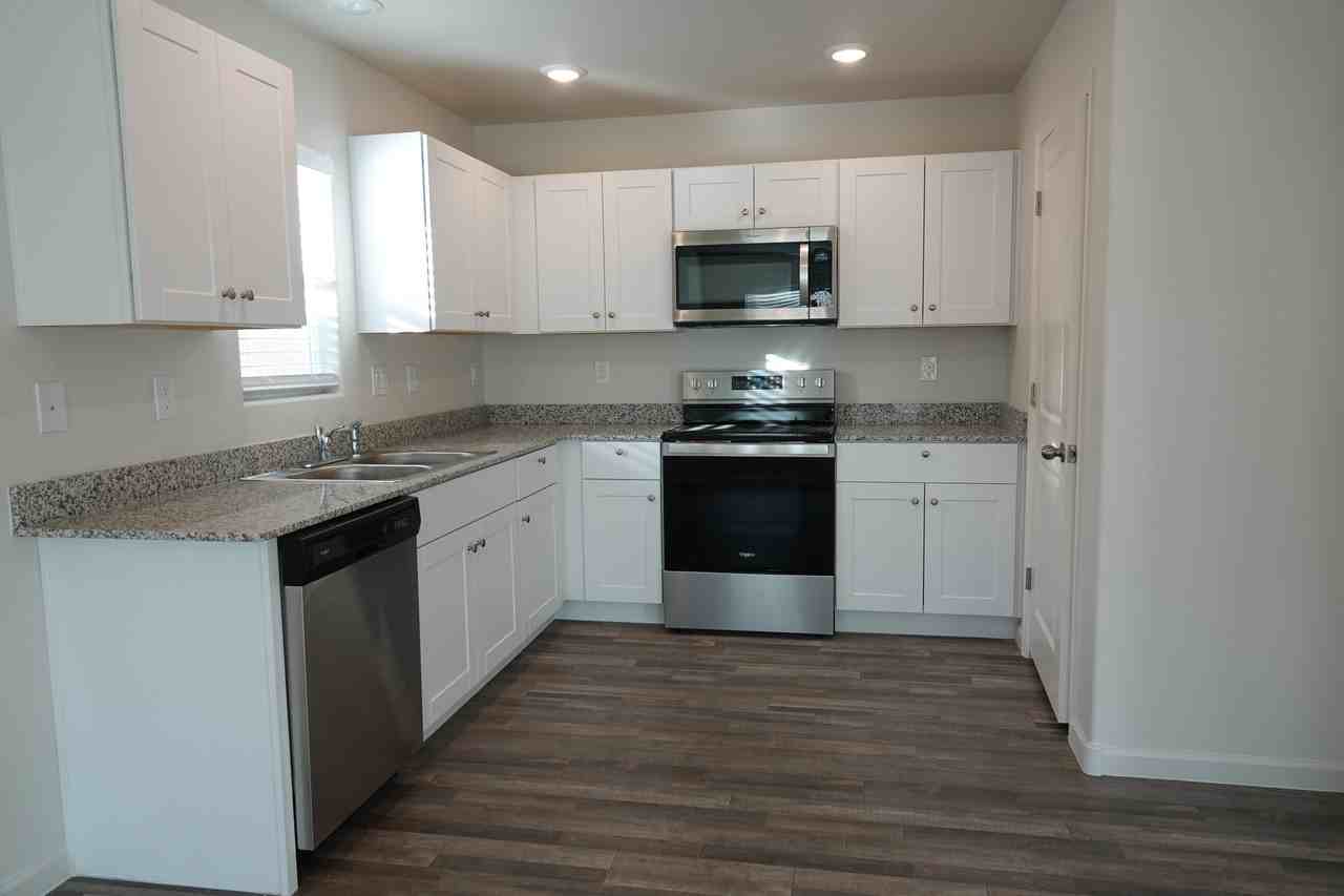2412 Sandpiper Dr #NA - Photo 2 of 26