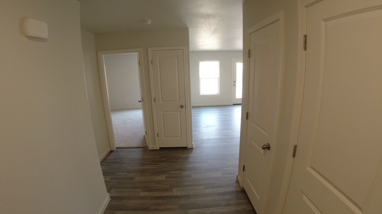 2412 Sandpiper Dr #NA - Photo 6 of 26
