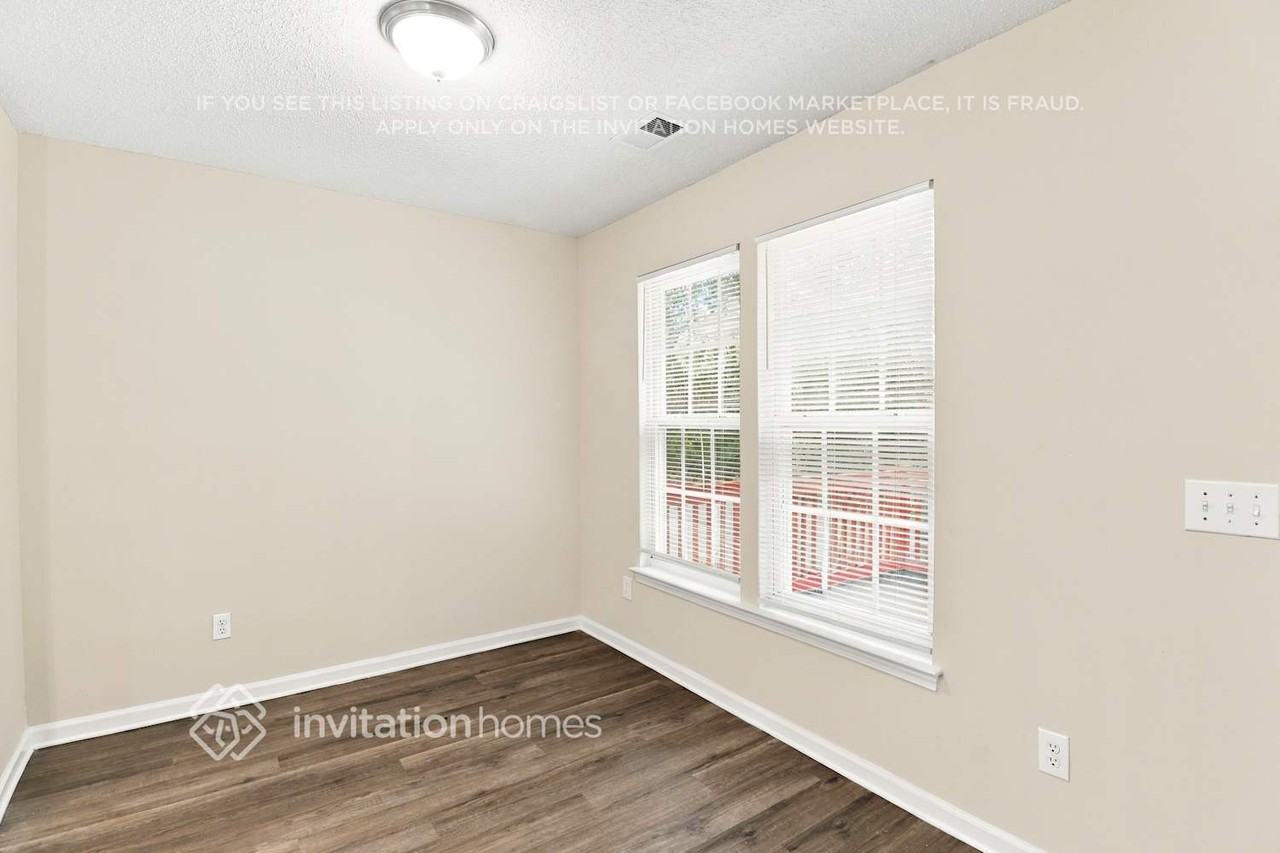 6617 Sweetfield Dr - Photo 4 of 17
