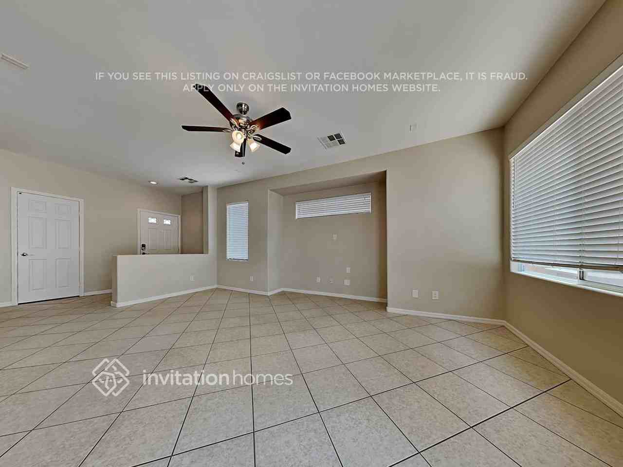 9551 Bachelors Fortune St - Photo 4 of 15