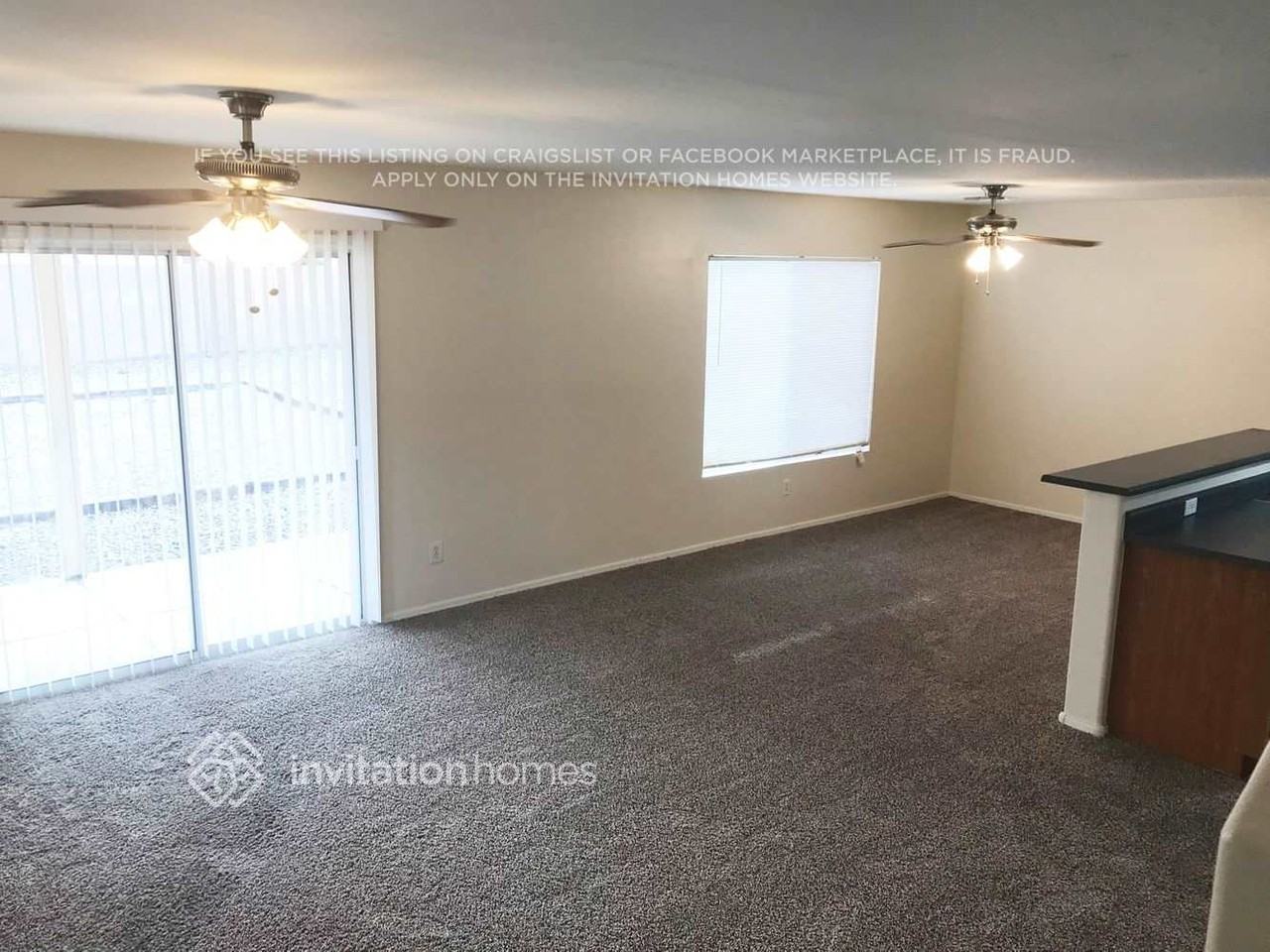 12833 W Paradise Dr - Photo 3 of 9