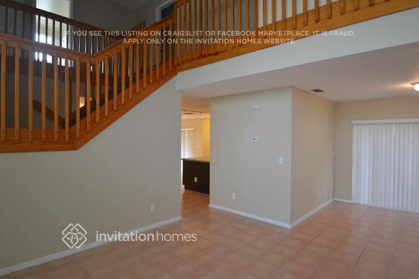 18210 Nw 19th St - Photo 2 of 10