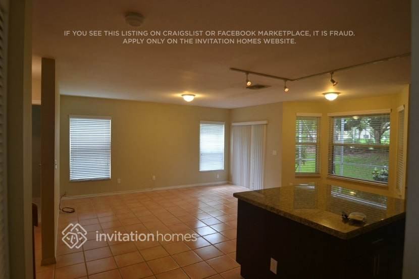 18210 Nw 19th St - Photo 3 of 10