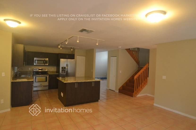 18210 Nw 19th St - Photo 5 of 10