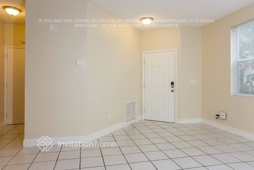 18493 Nw 21st St - Photo 4 of 22