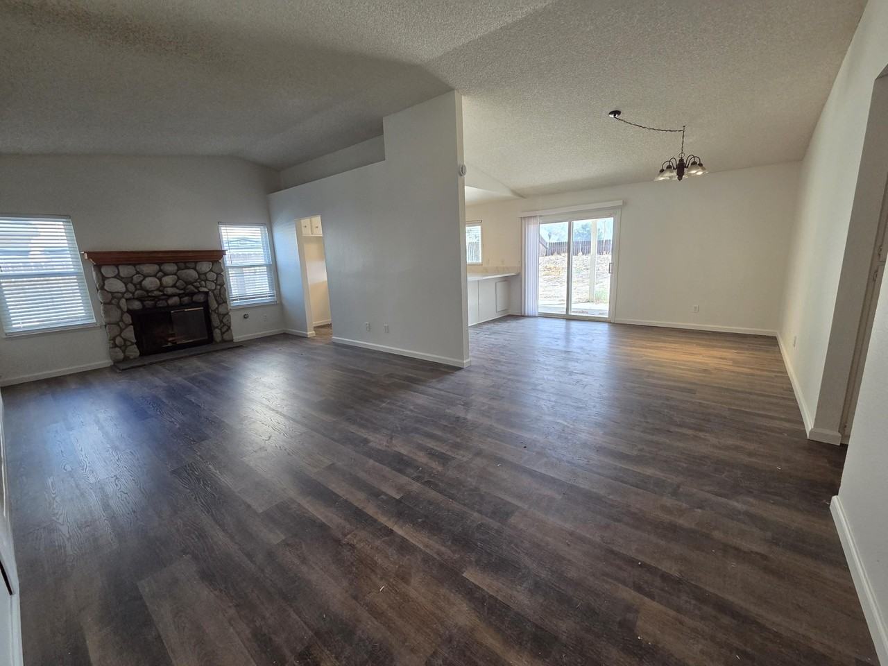 1253 Cedar Breaks Way - Photo 4 of 6